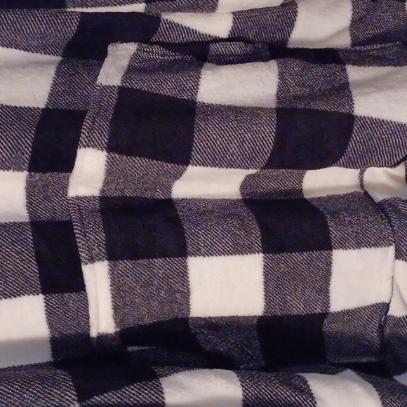 Weekend Edition sweater - Picture 3 of 11